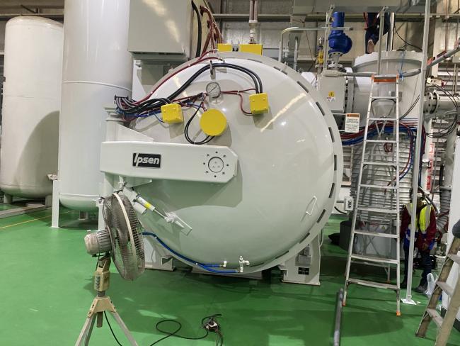 Connect Inert Gas Piping System and Install New Circuit Breaker for Vacuum Furnace