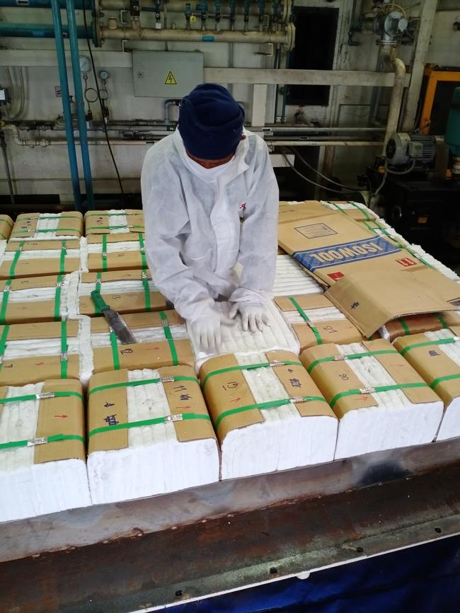Unpacking Insulation Bricks