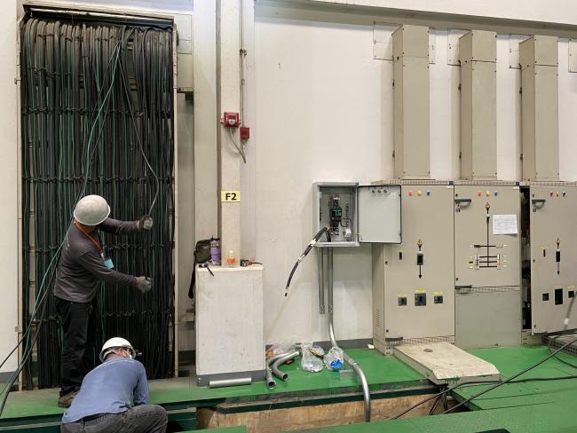Connect Inert Gas Piping System and Install New Circuit Breaker for Vacuum Furnace