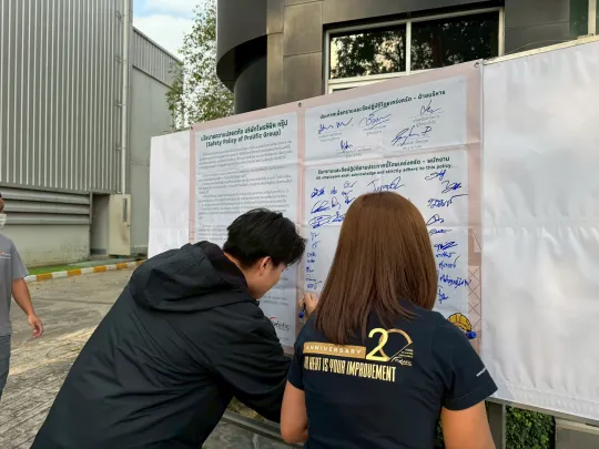 Employee Signing Safety Policy